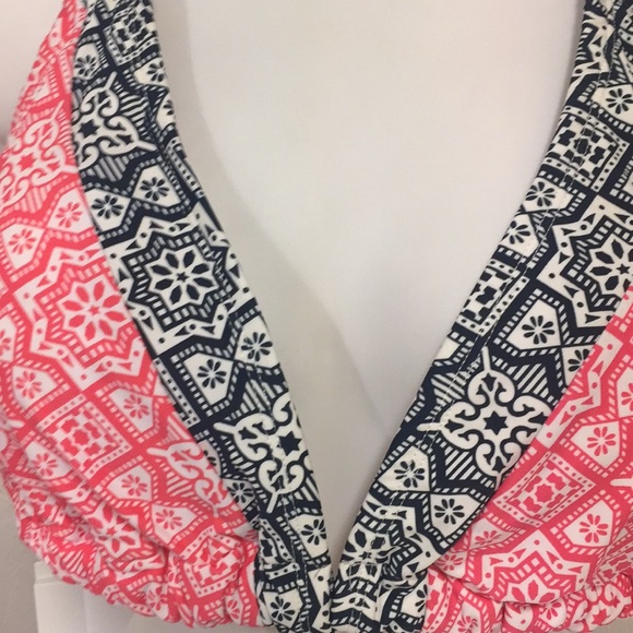 Swuimsuit for all sz 18 black .pink & white nwt - Picture 3 of 11